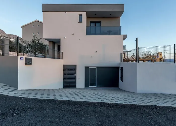 Argola Villa *